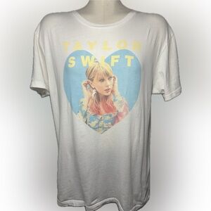 Taylor Swift Lover Era Heart Photo Tee Unisex White Graphic Shirt Medium